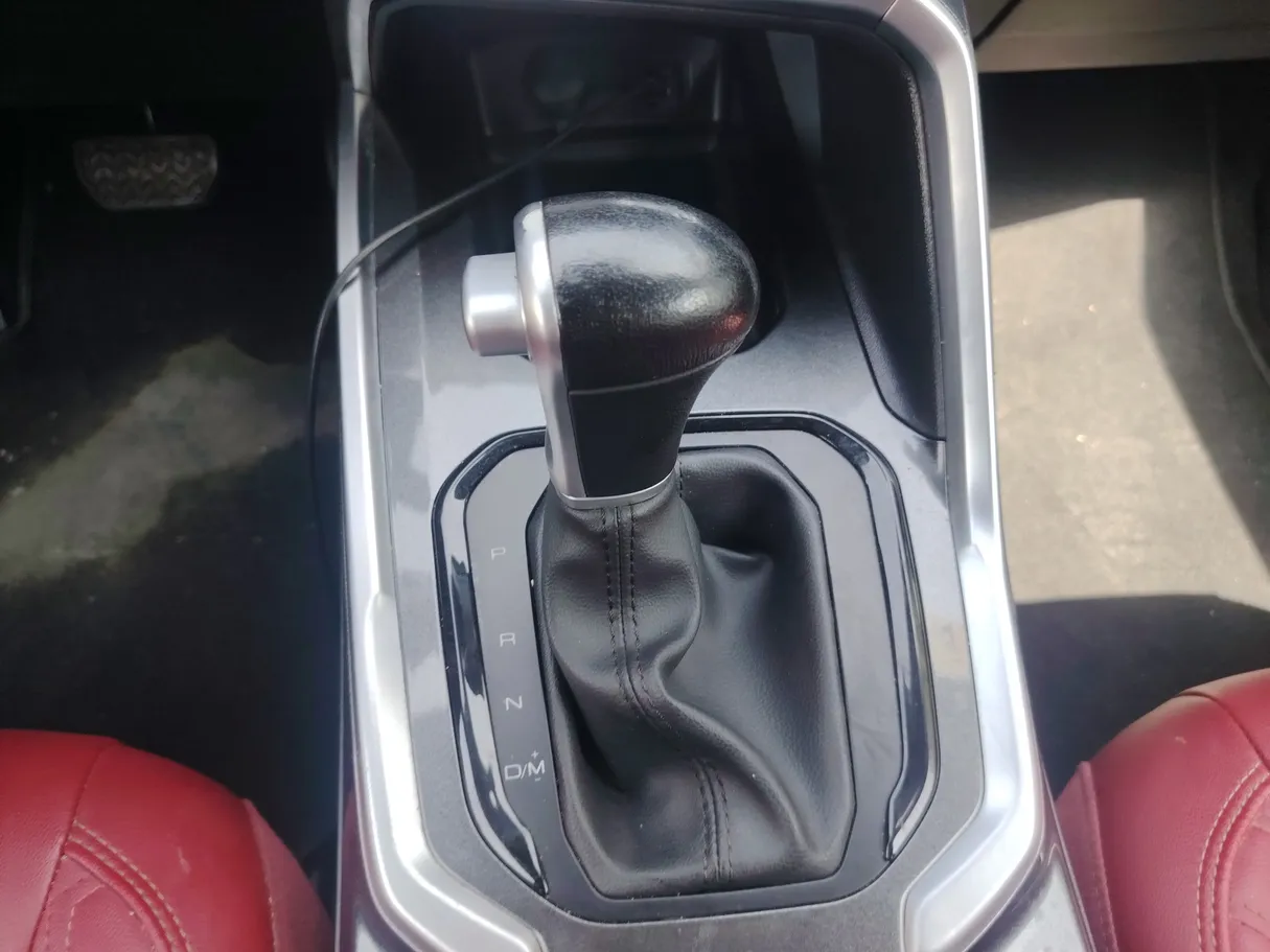 Car image 20