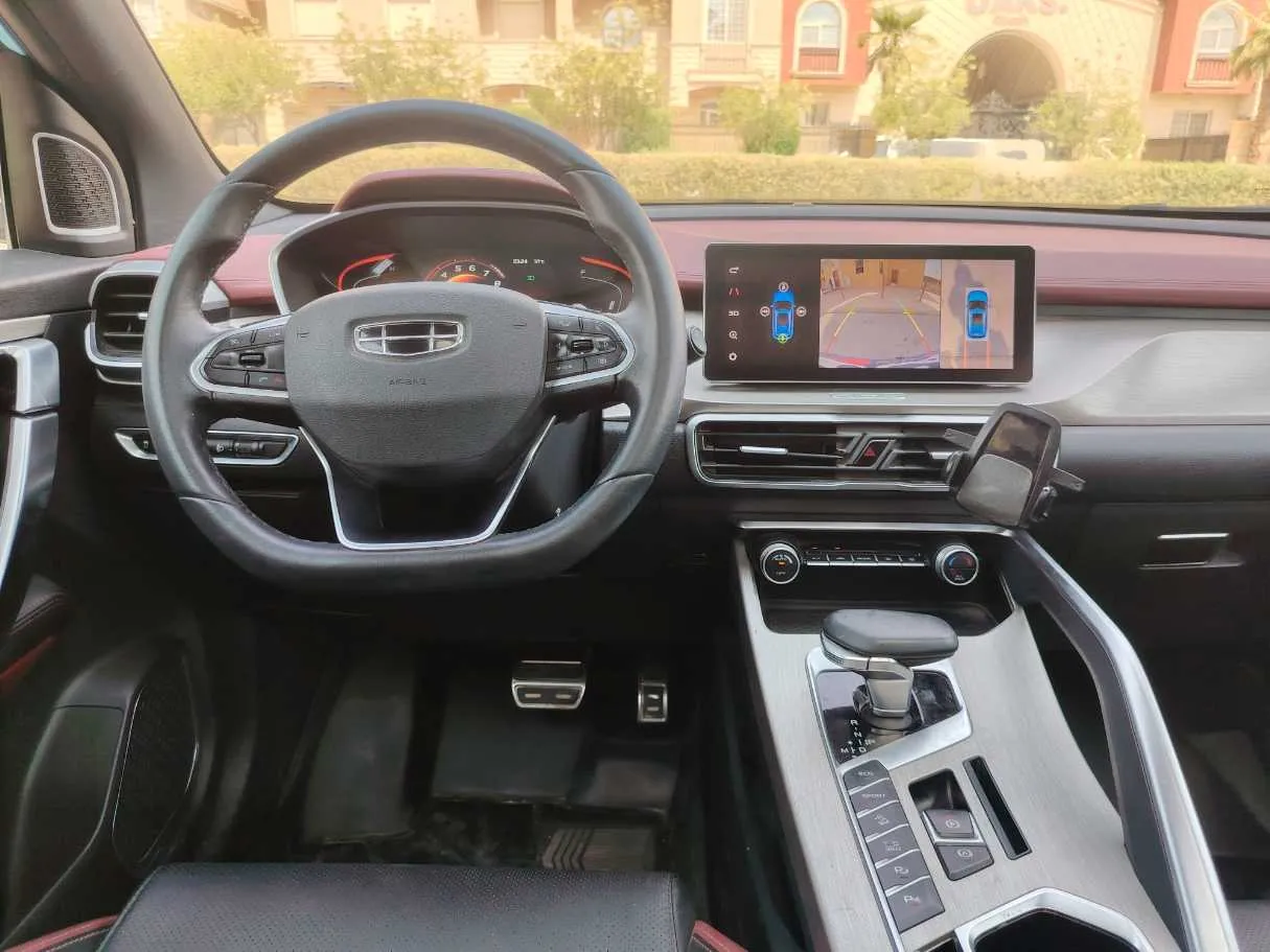 Car image 18