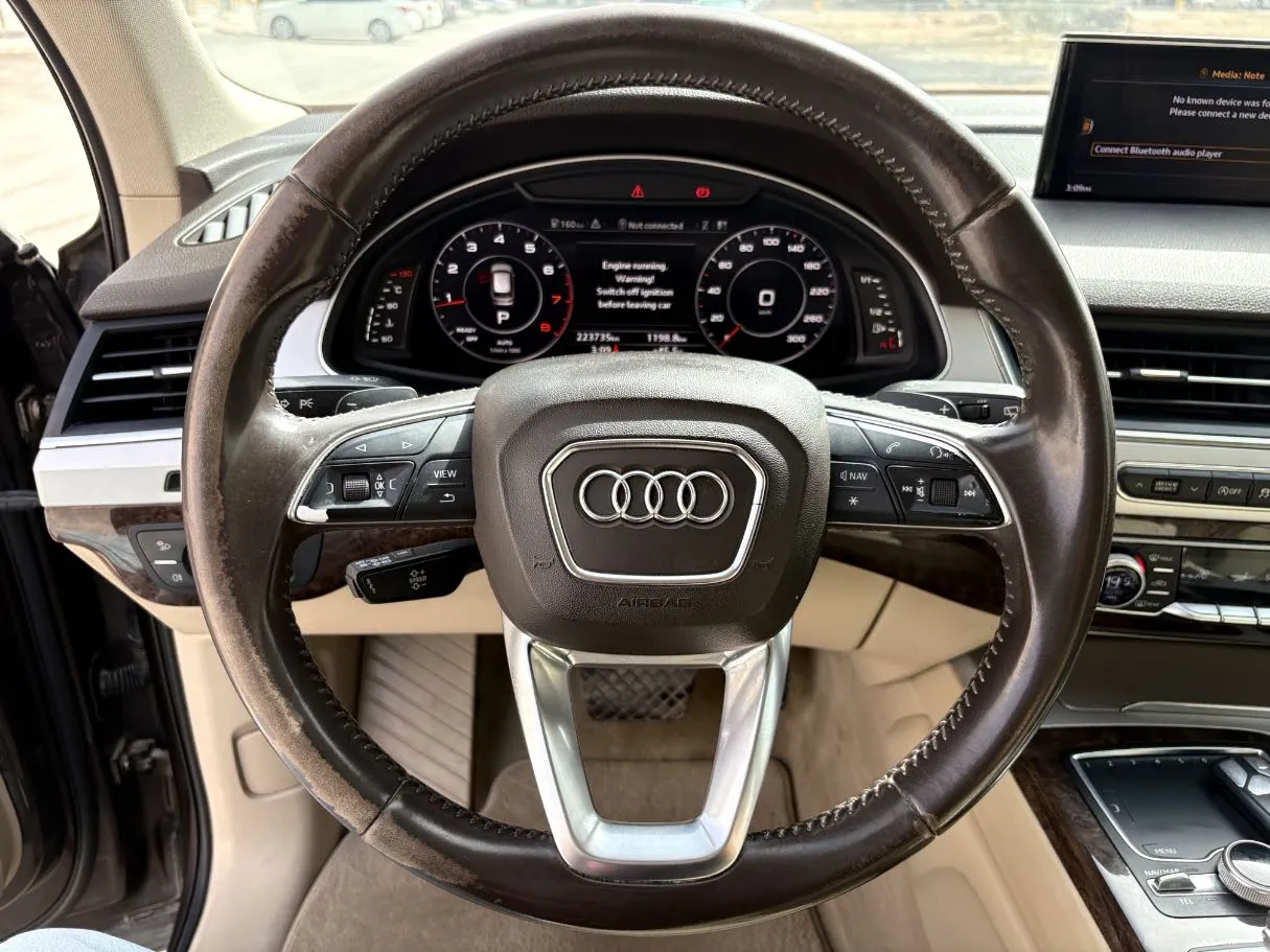 Car image 23