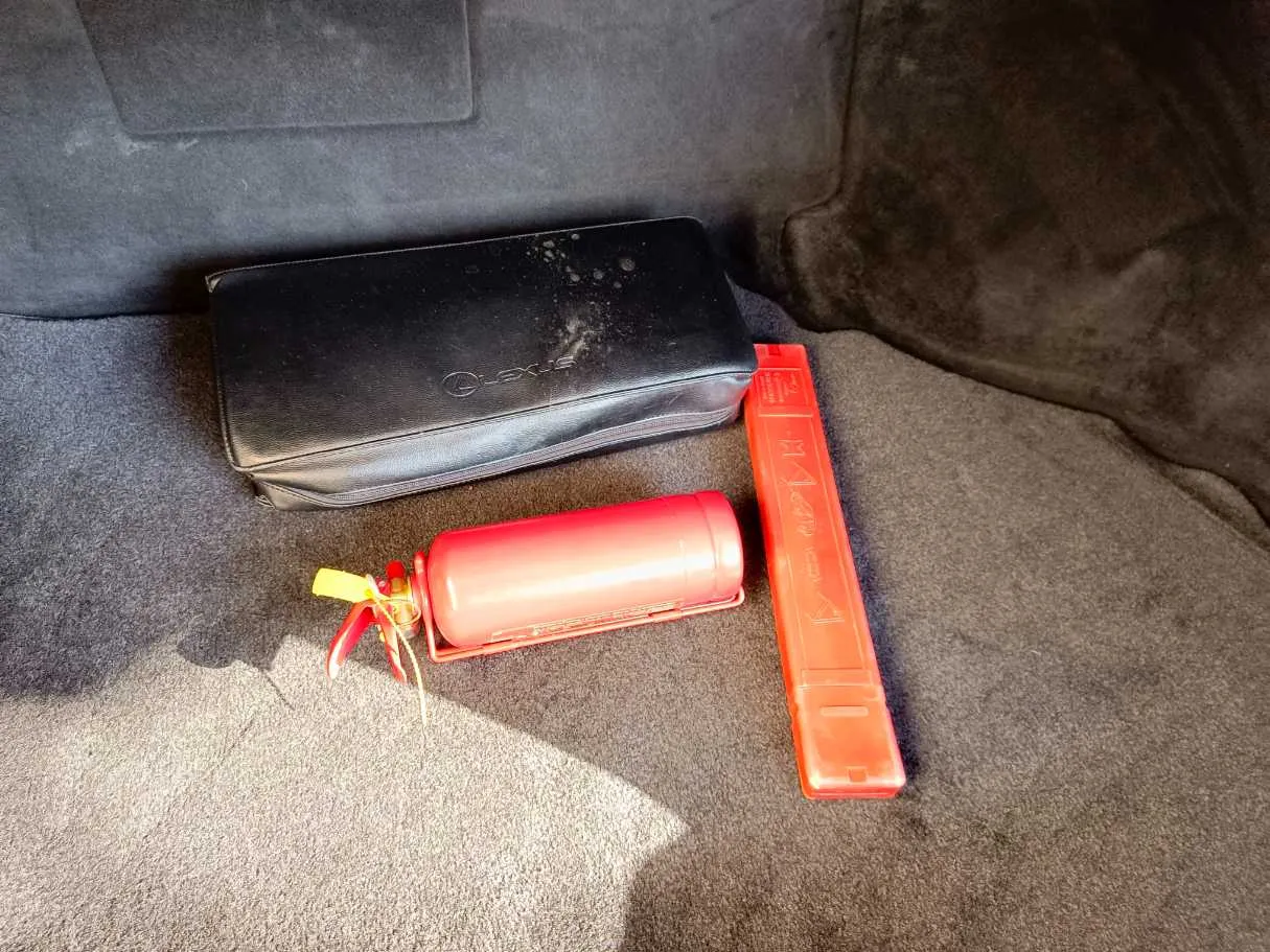 Car image 40