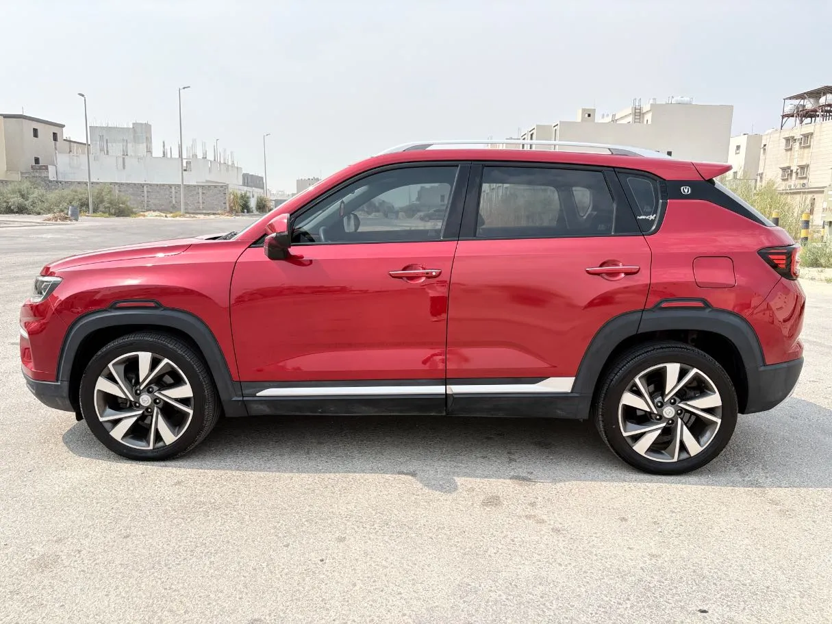 Car image 8