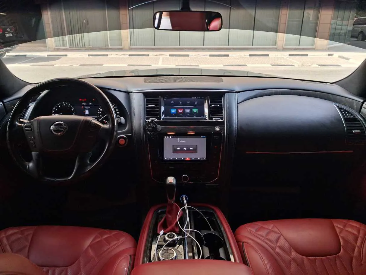 Car image 15