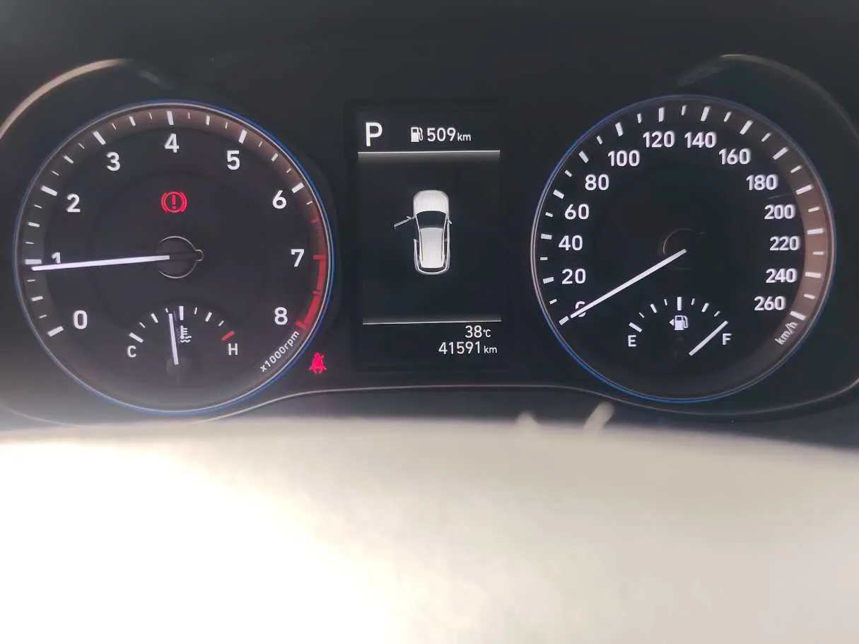 Car image 20