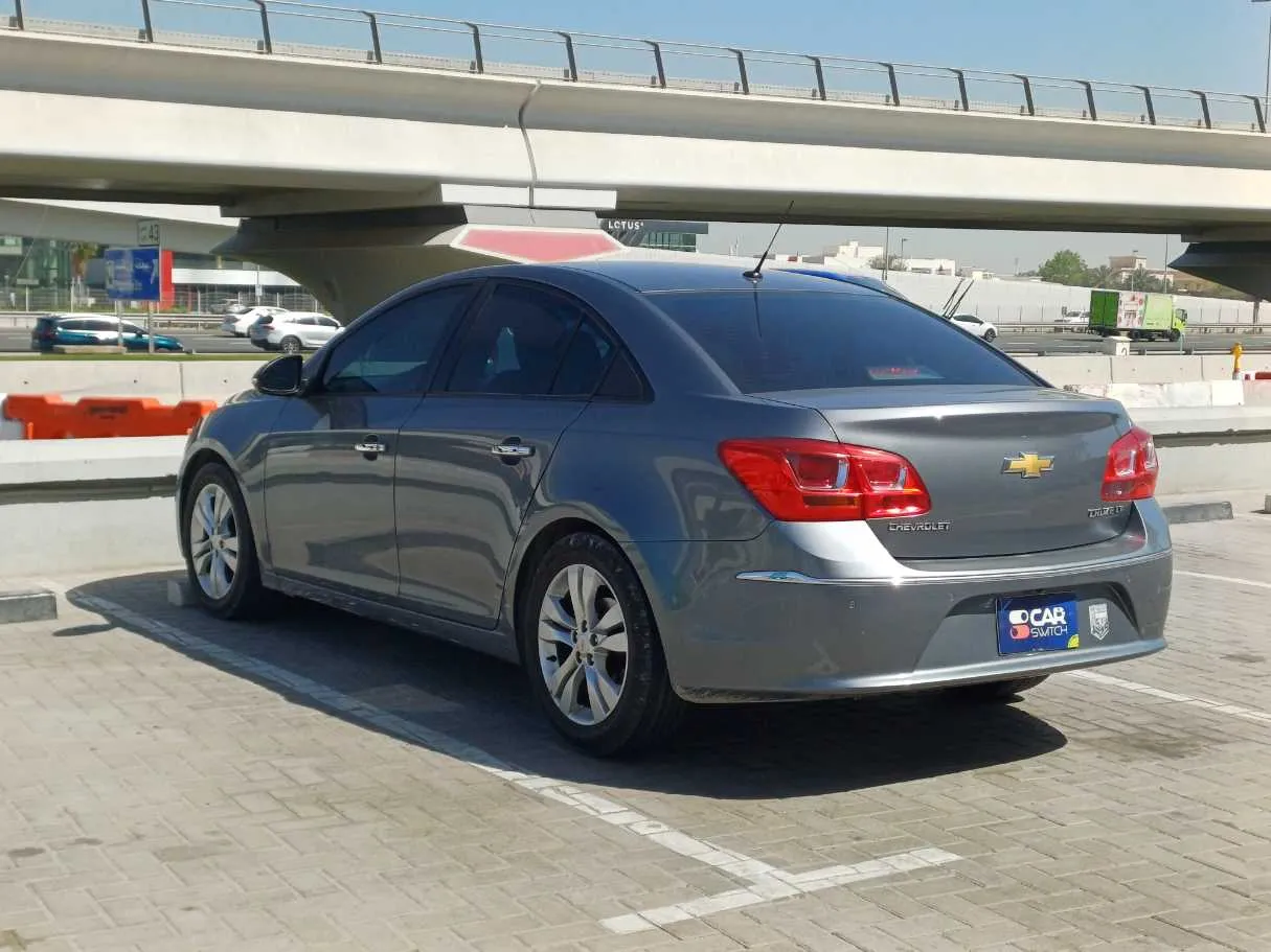 Car image 7