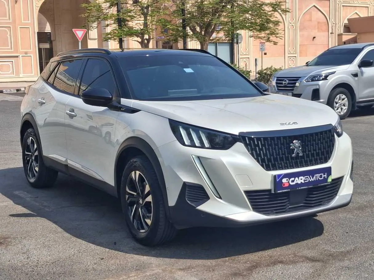 Car image 3