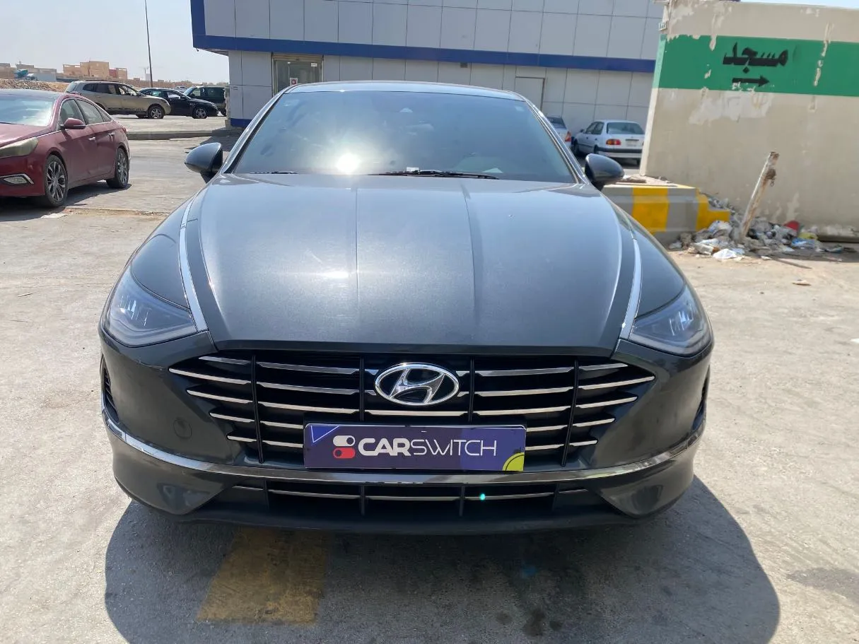 Car image 2