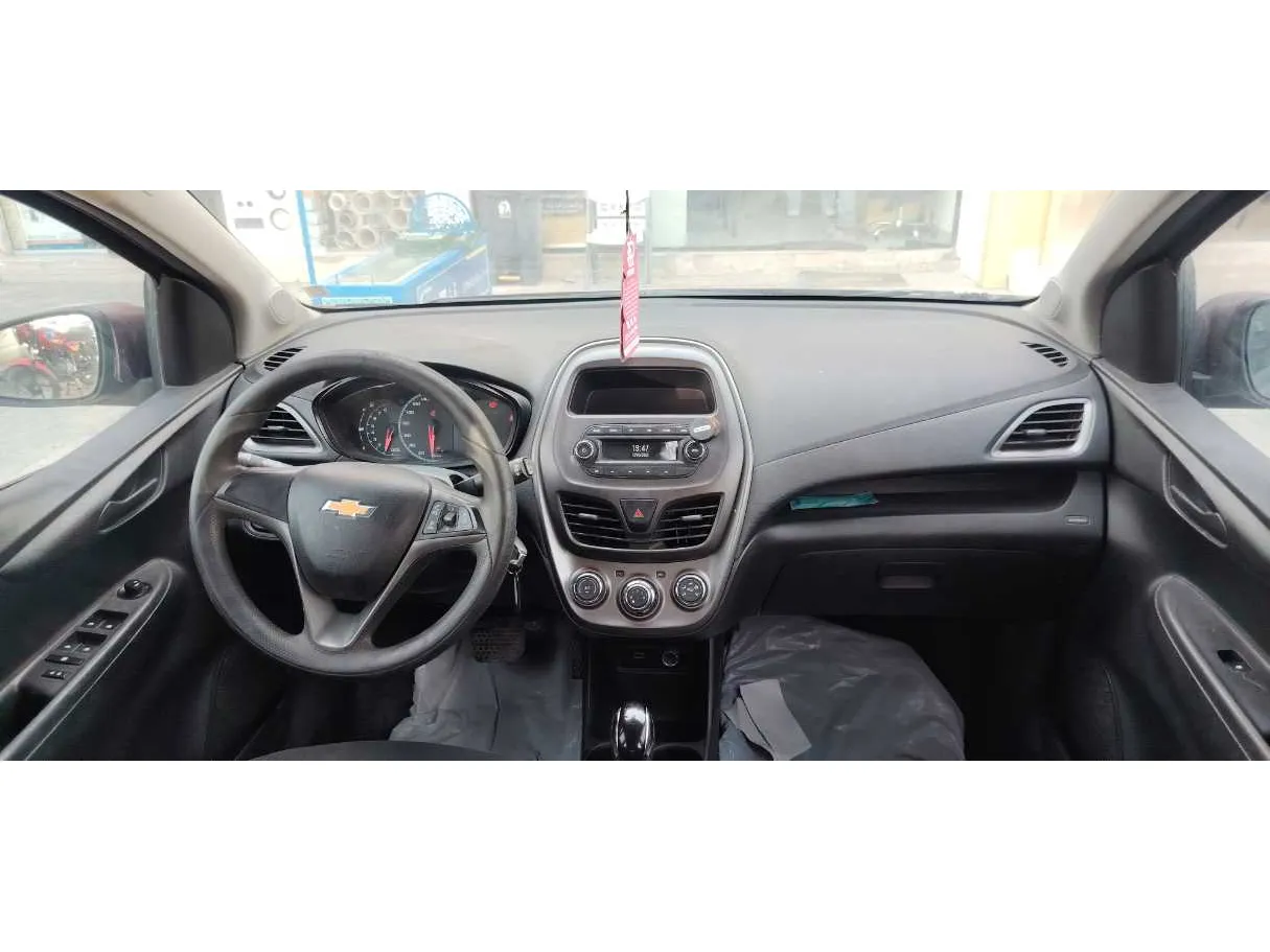 Car image 21