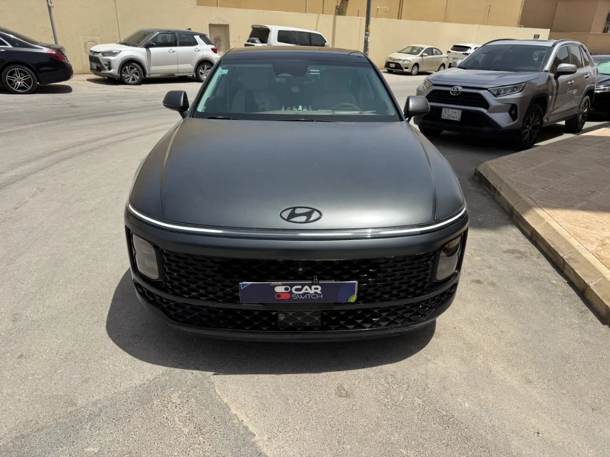 Car image 2