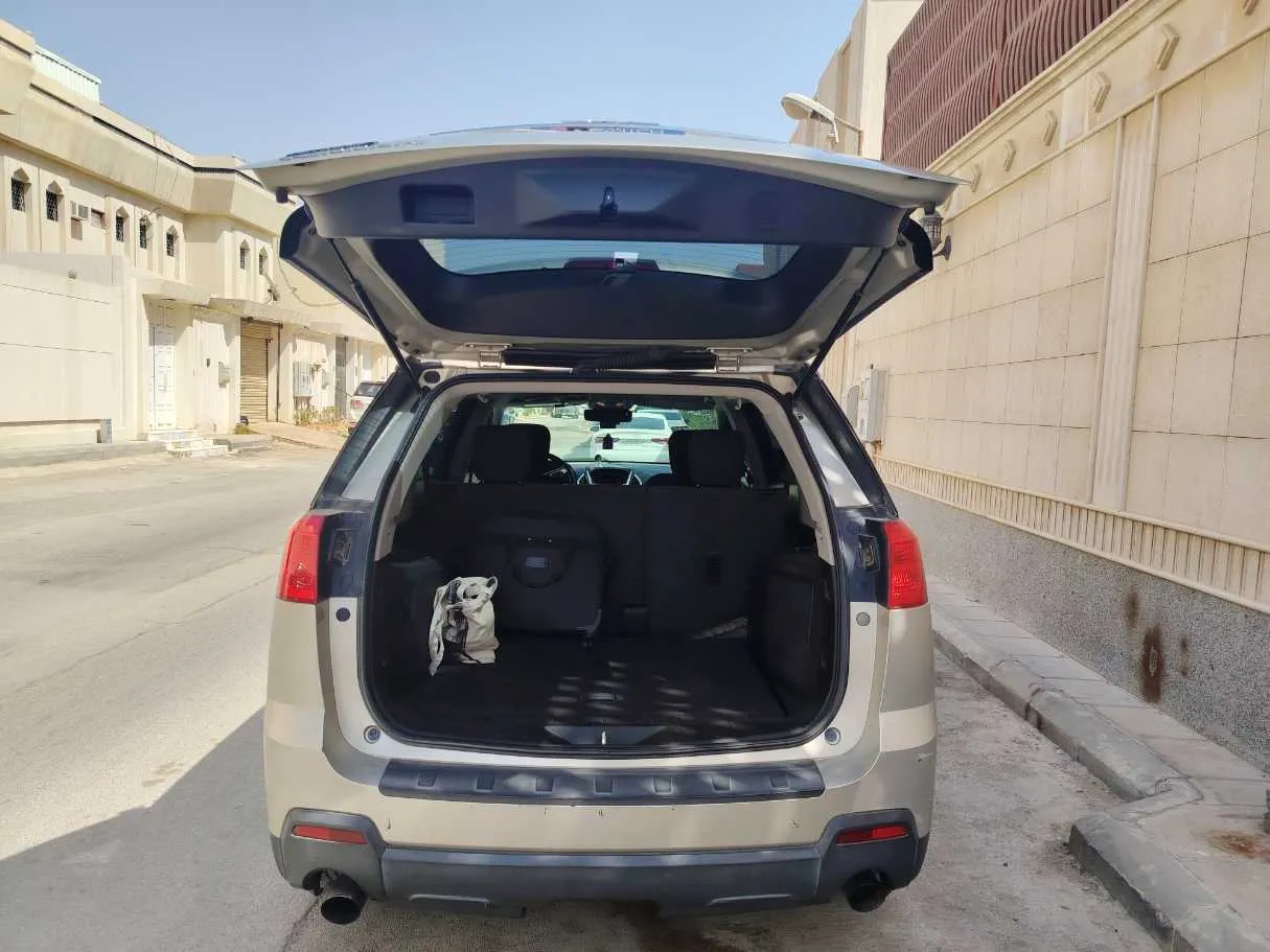 Car image 22