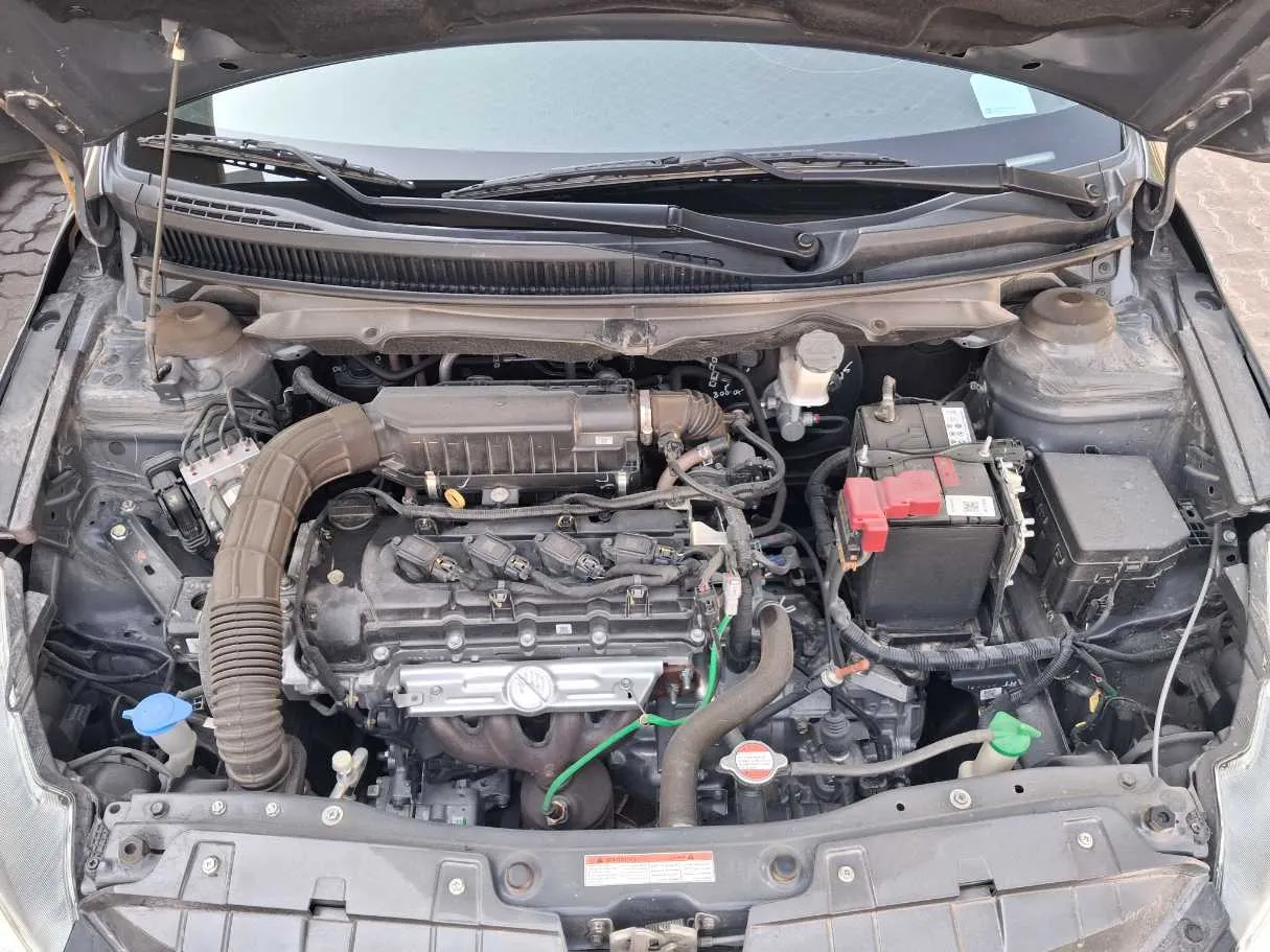 Car image 18