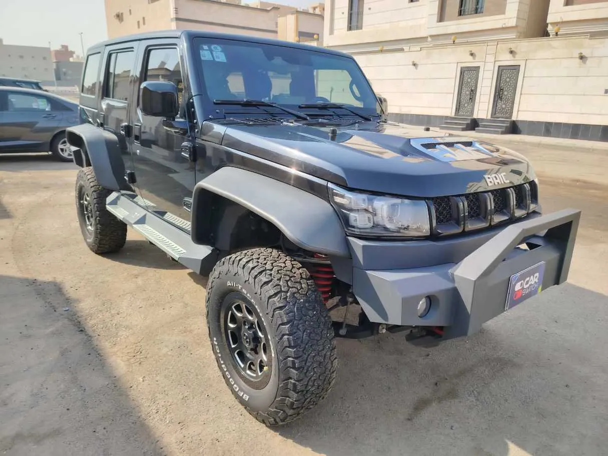 Car image 3