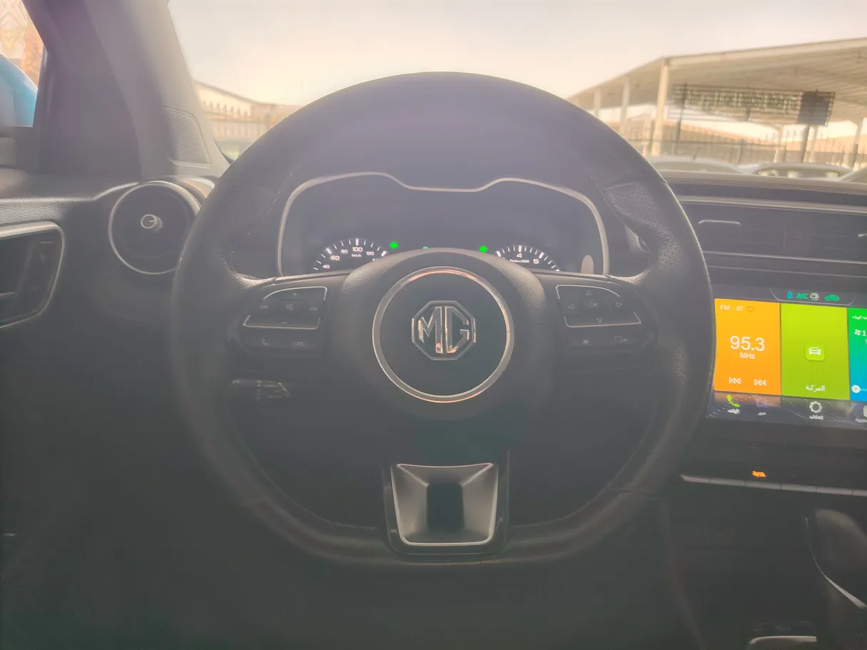 Car image 23