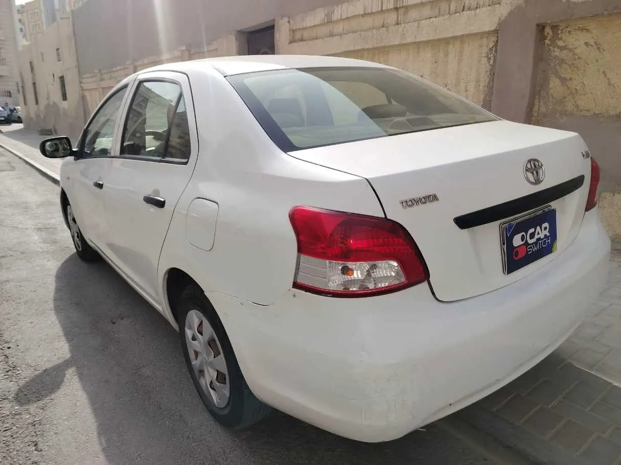 Car image 7