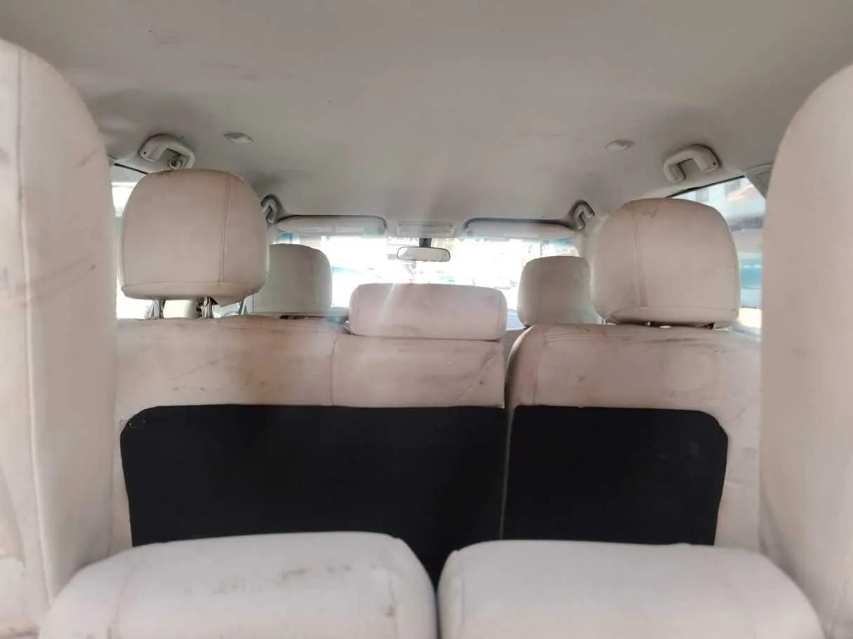 Car image 33