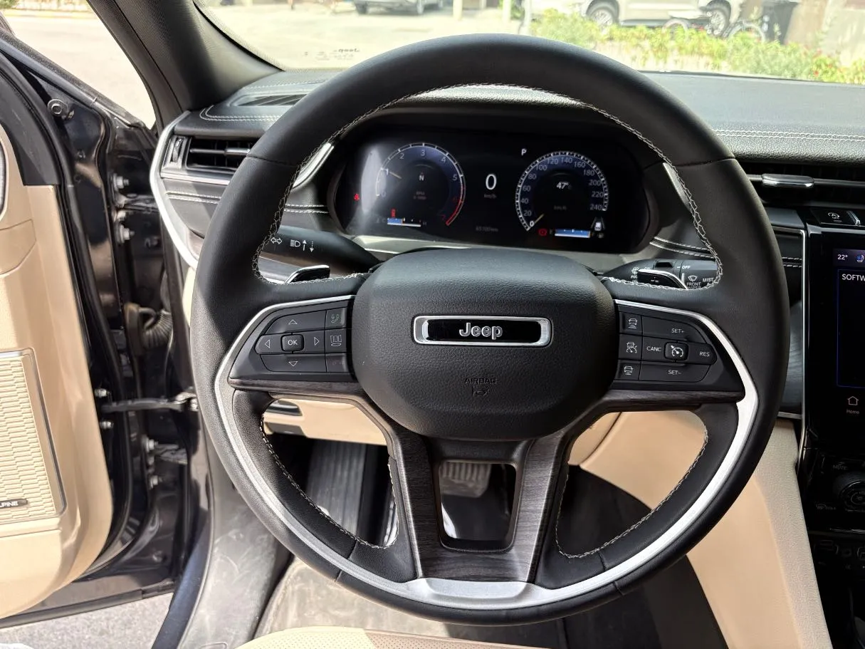 Car image 22