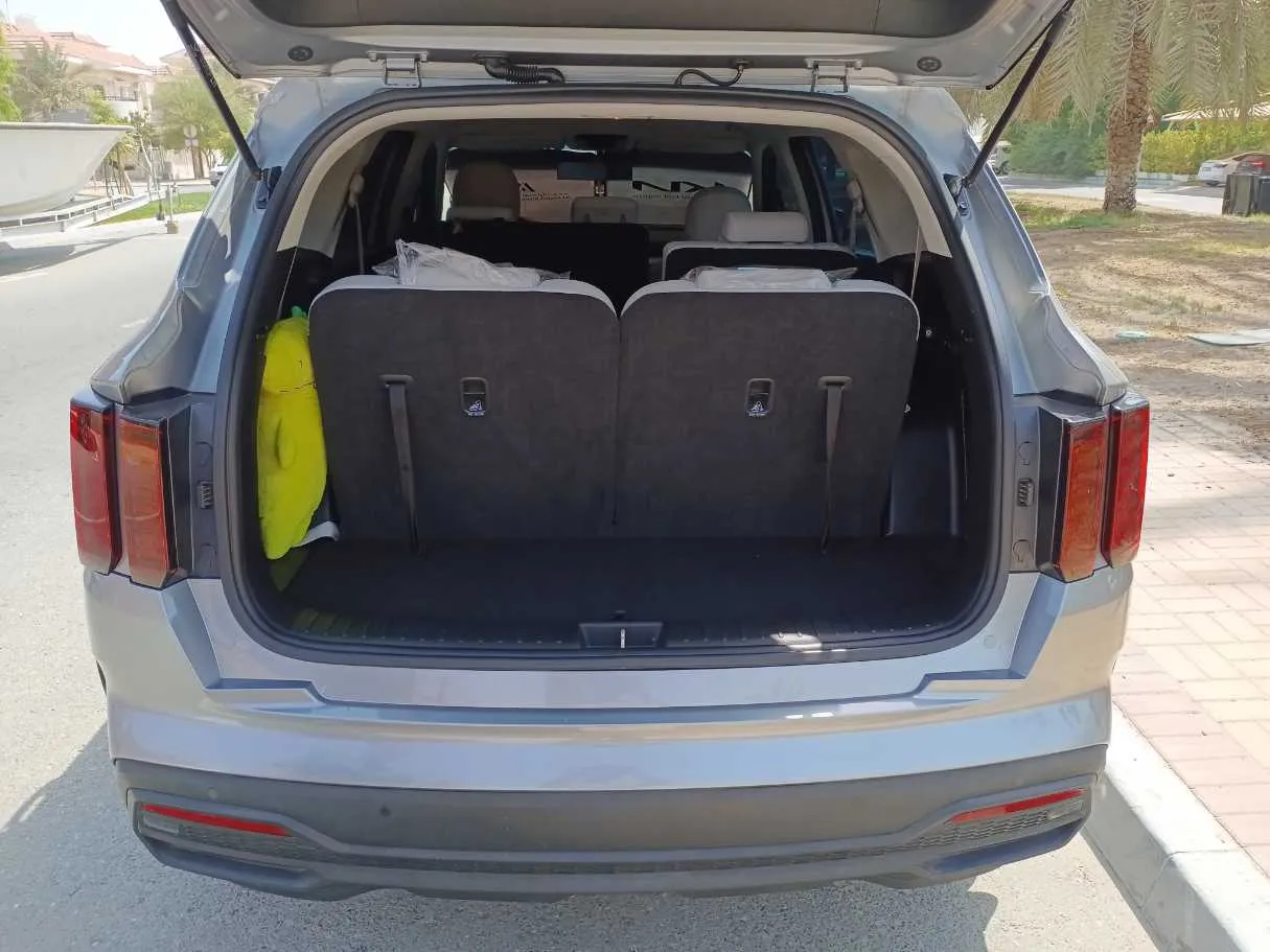Car image 20