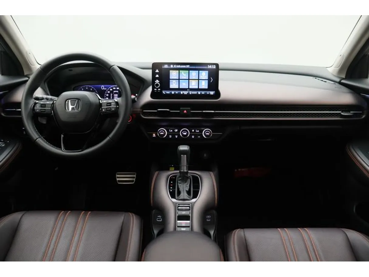 Car image 14