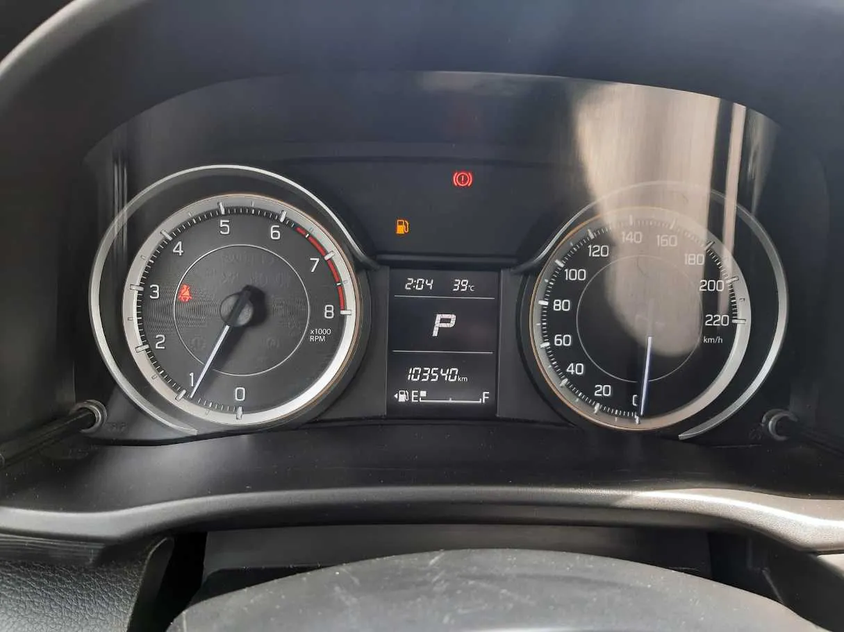 Car image 18