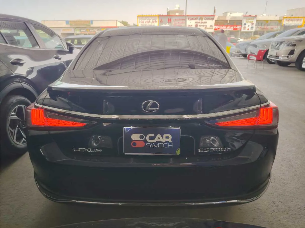Car image 6