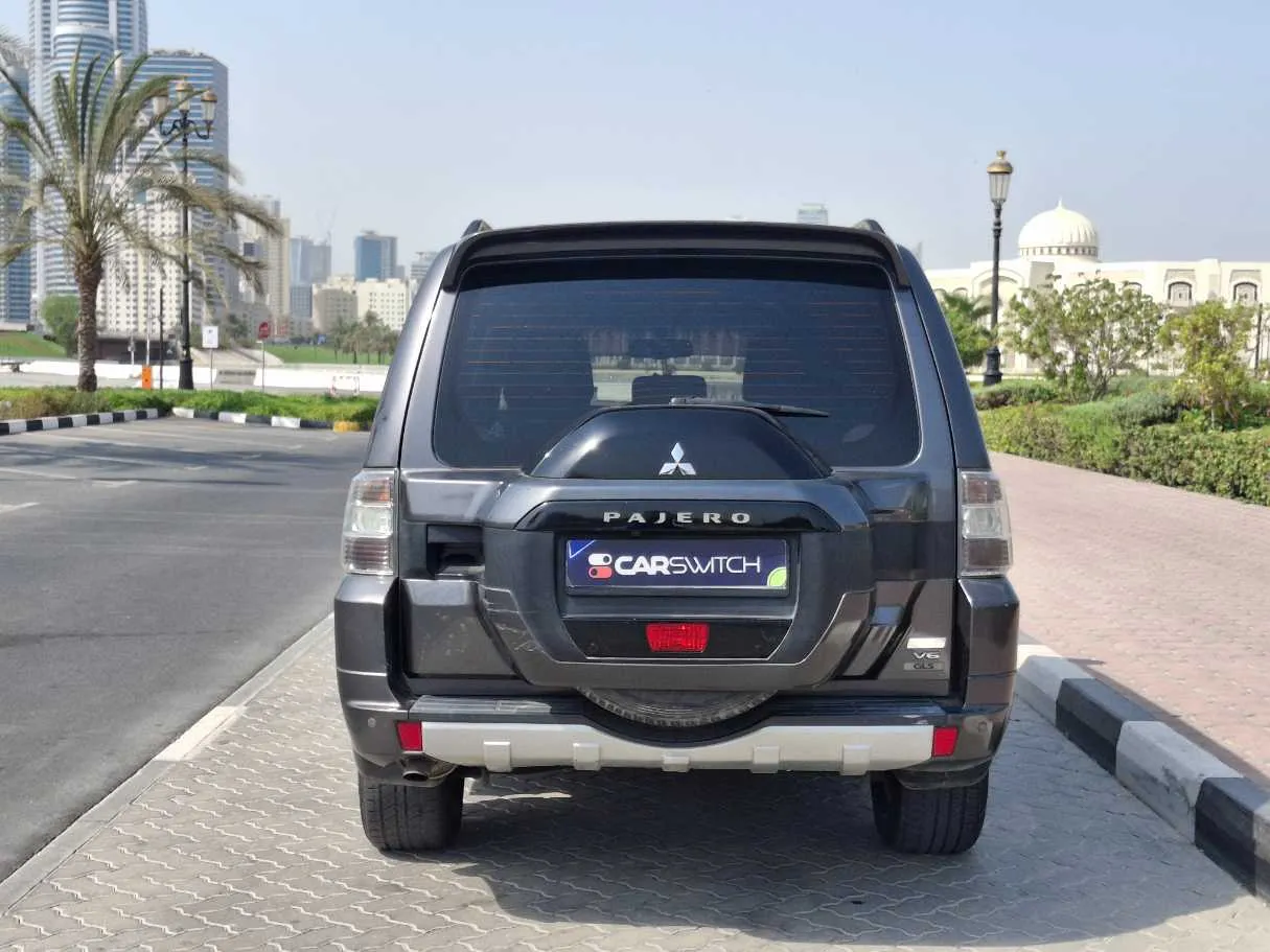 Car image 6