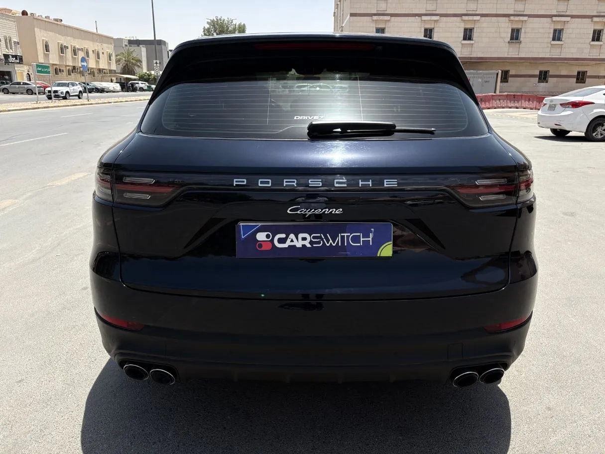 Car image 6