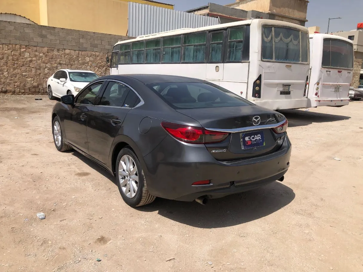 Car image 7