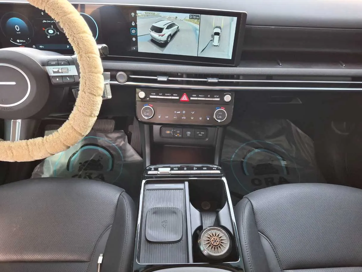 Car image 17