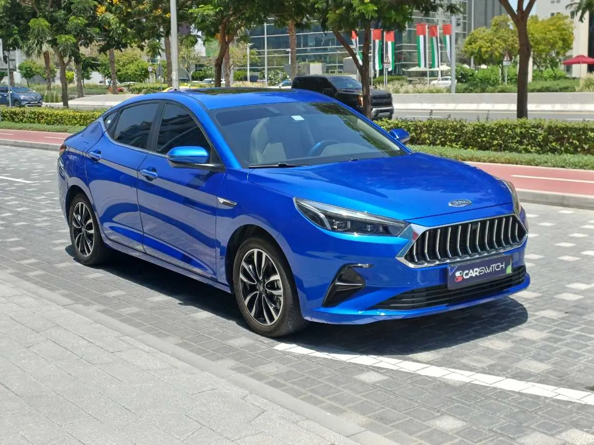 Car image 3