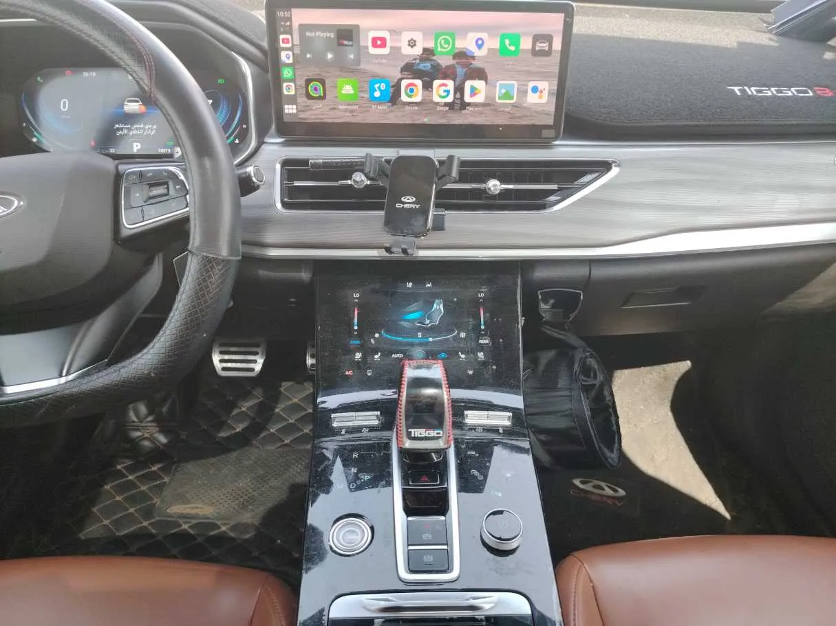 Car image 18