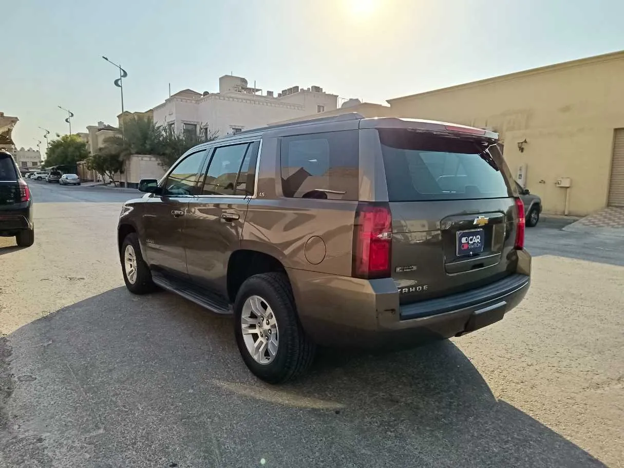 Car image 7