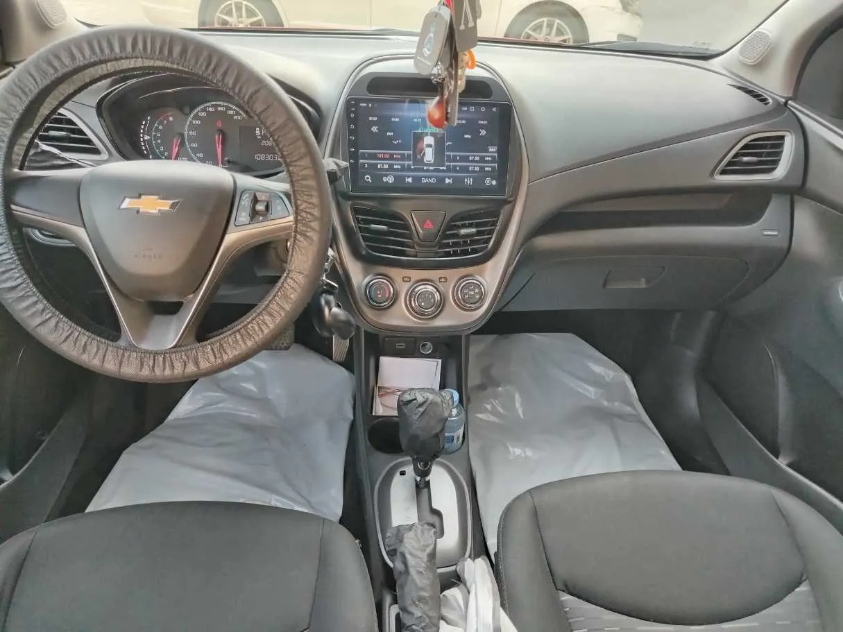 Car image 18