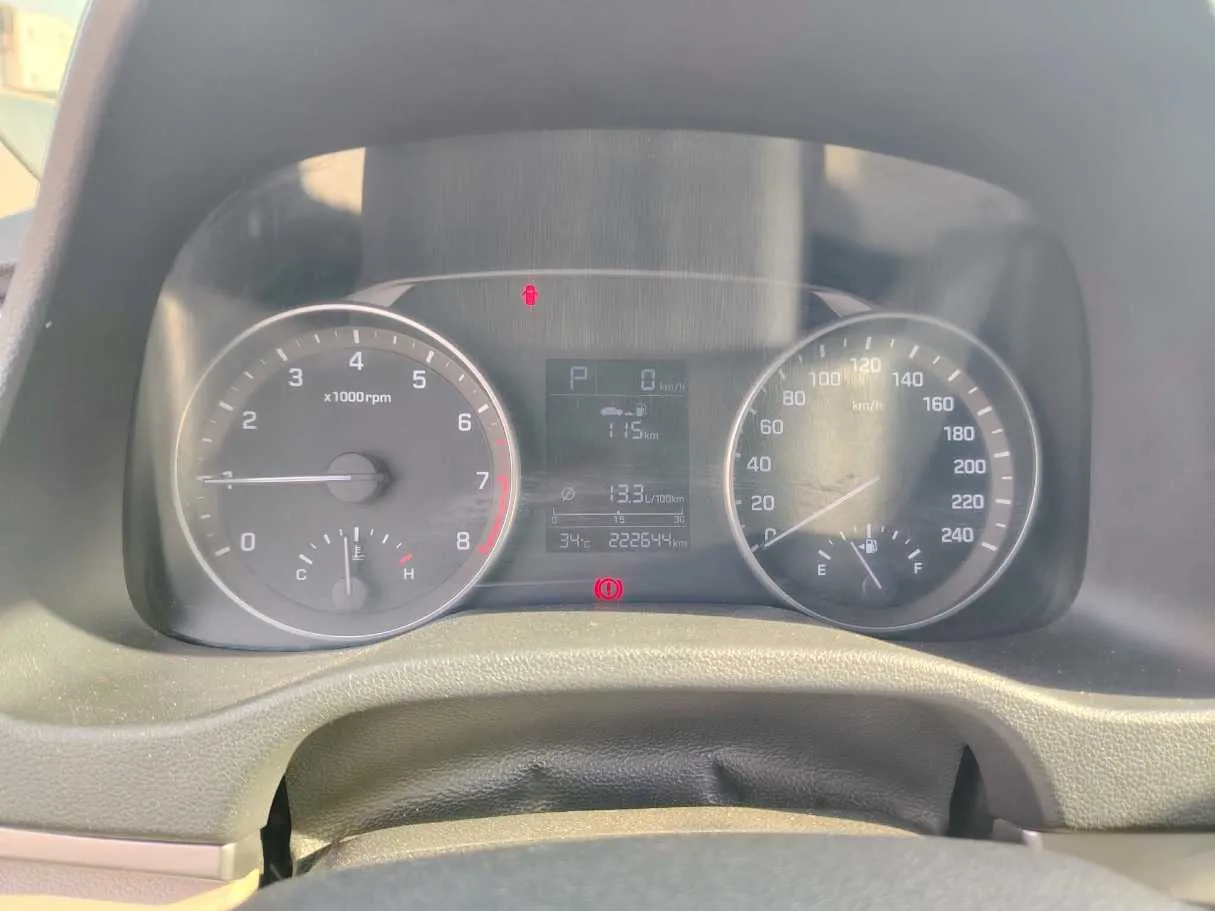 Car image 28