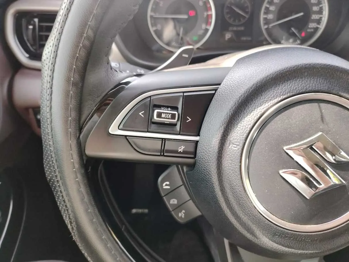 Car image 33