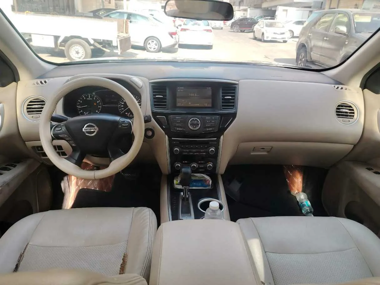 Car image 22