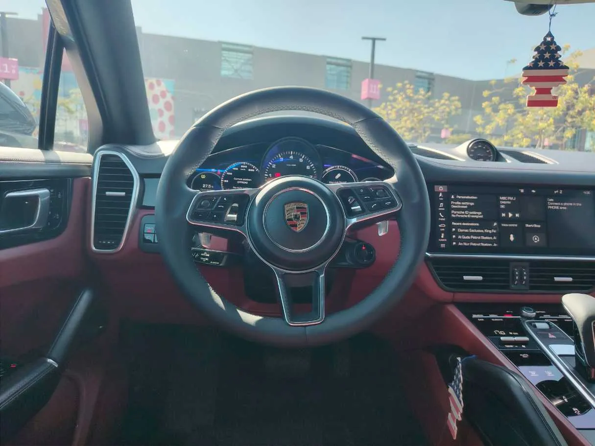 Car image 21