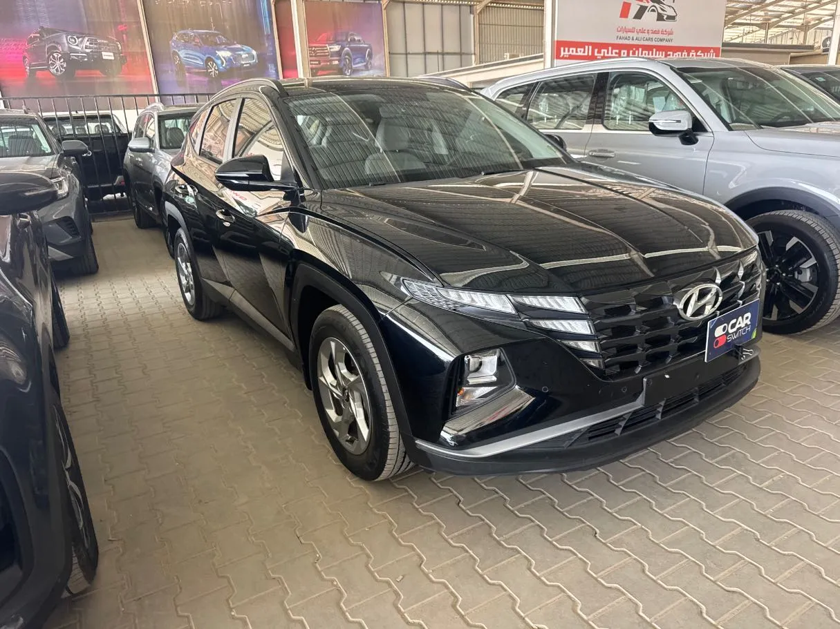 Car image 3