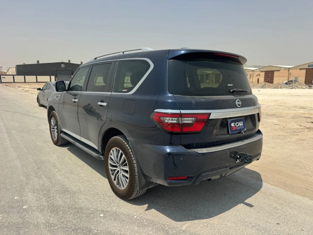 Car image 7