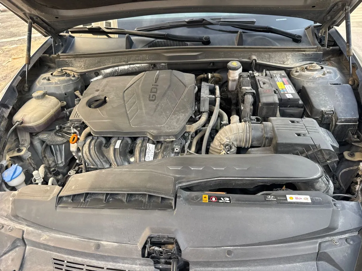Car image 21