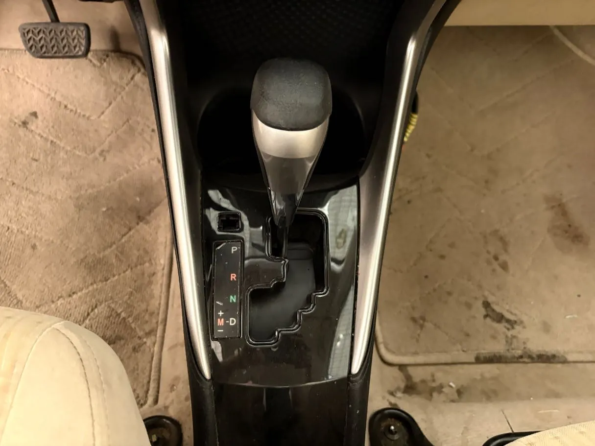 Car image 14