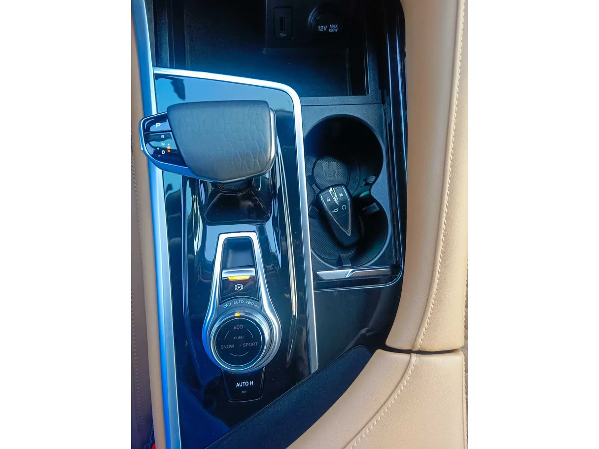 Car image 23