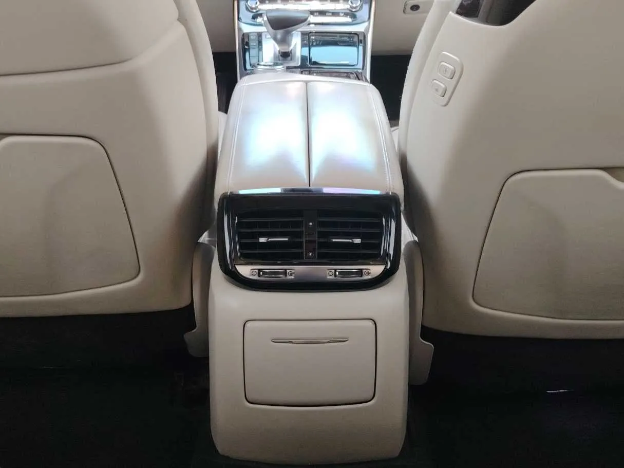 Car image 31