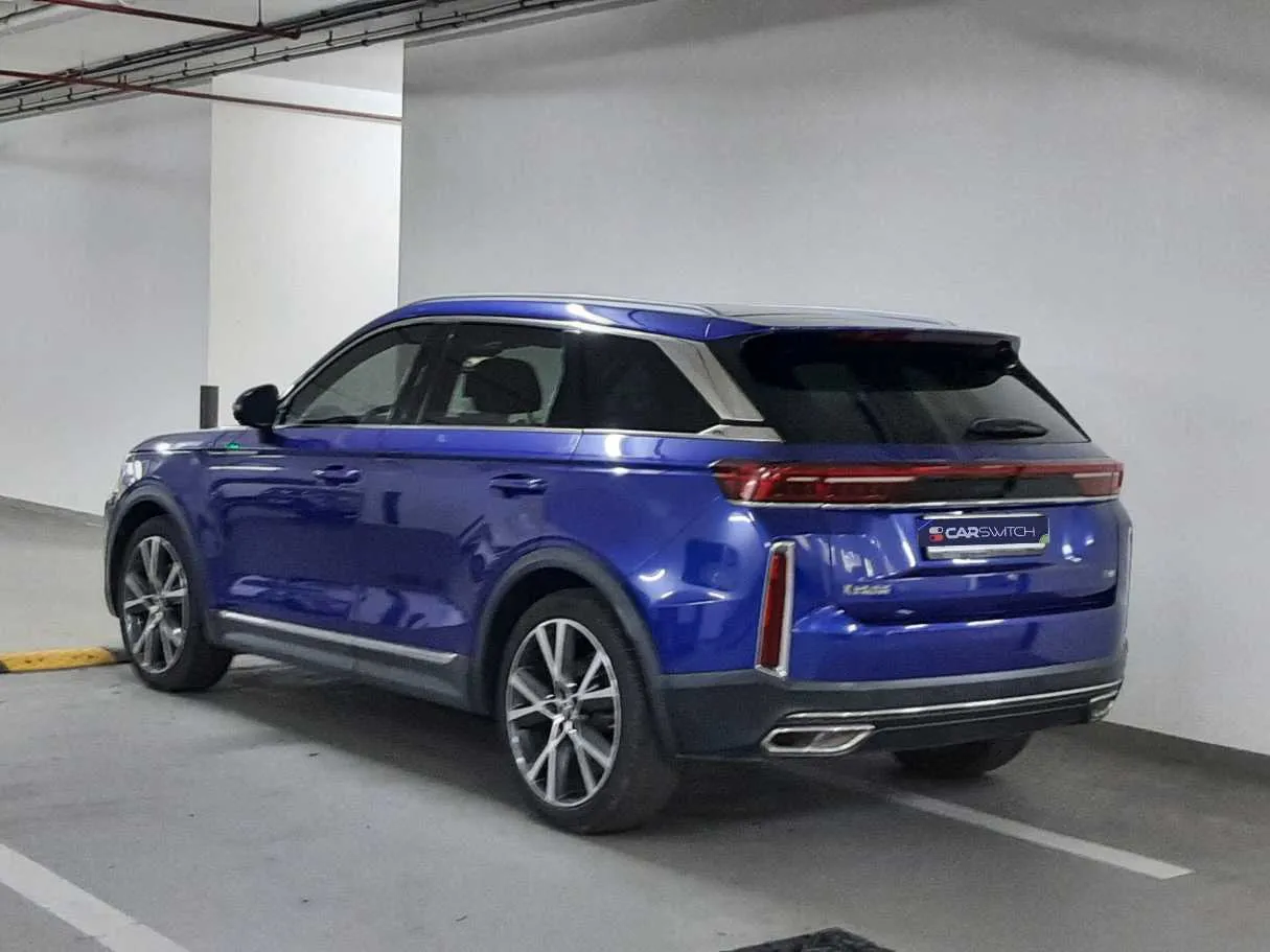 Car image 7