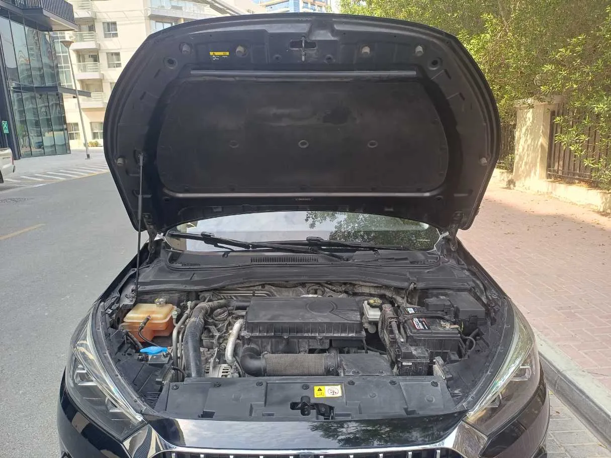 Car image 23