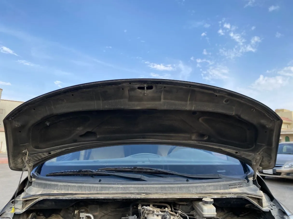 Car image 25