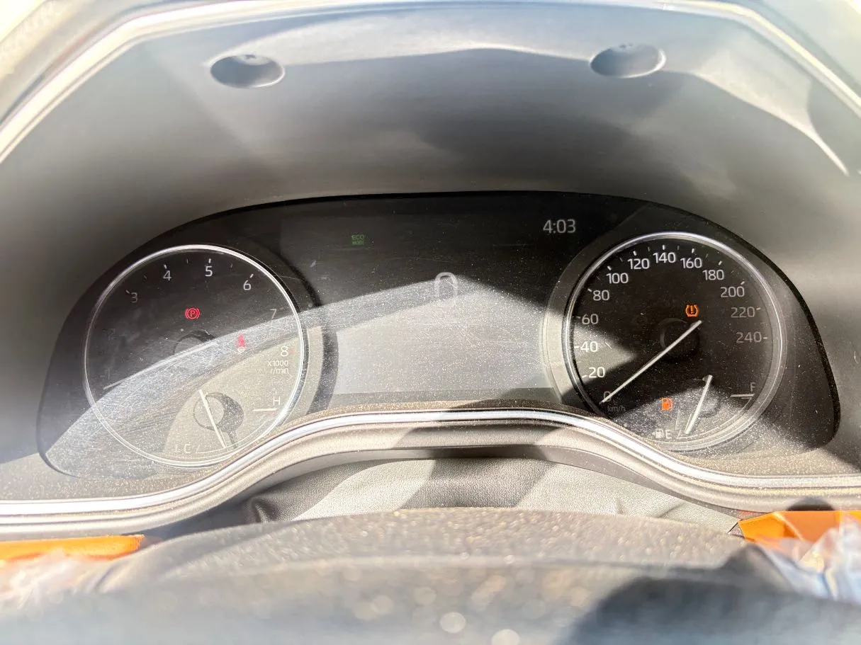 Car image 23