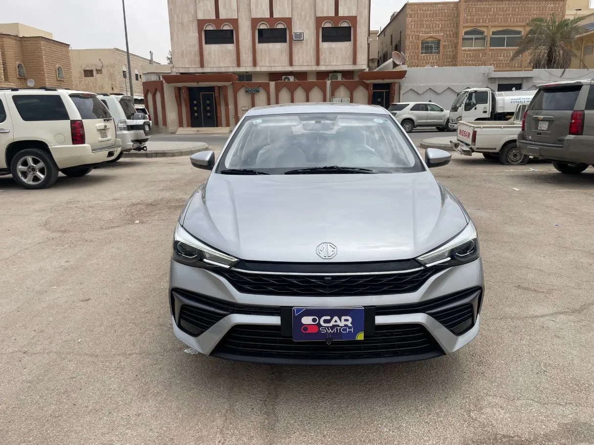 Car image 2