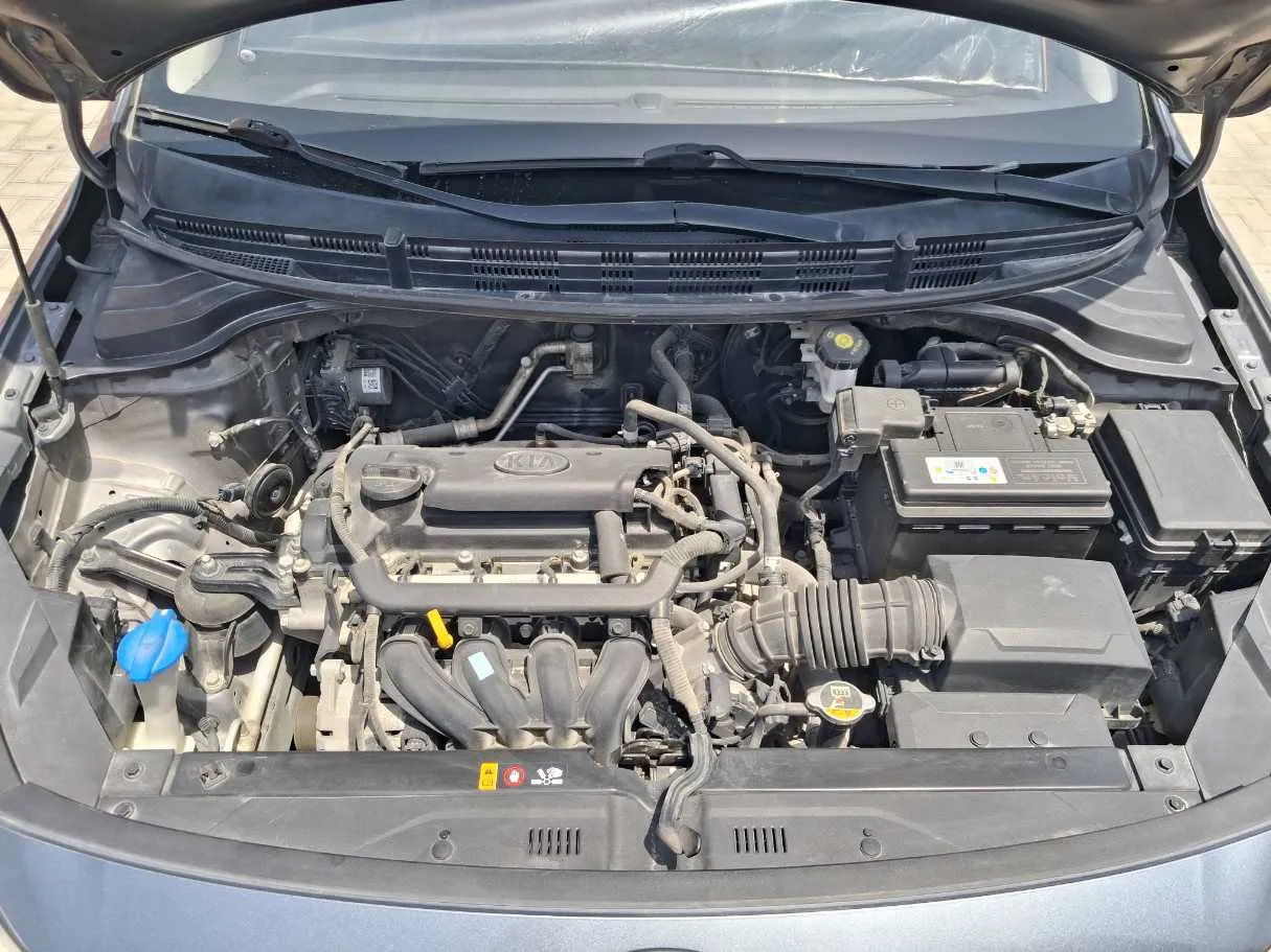 Car image 21