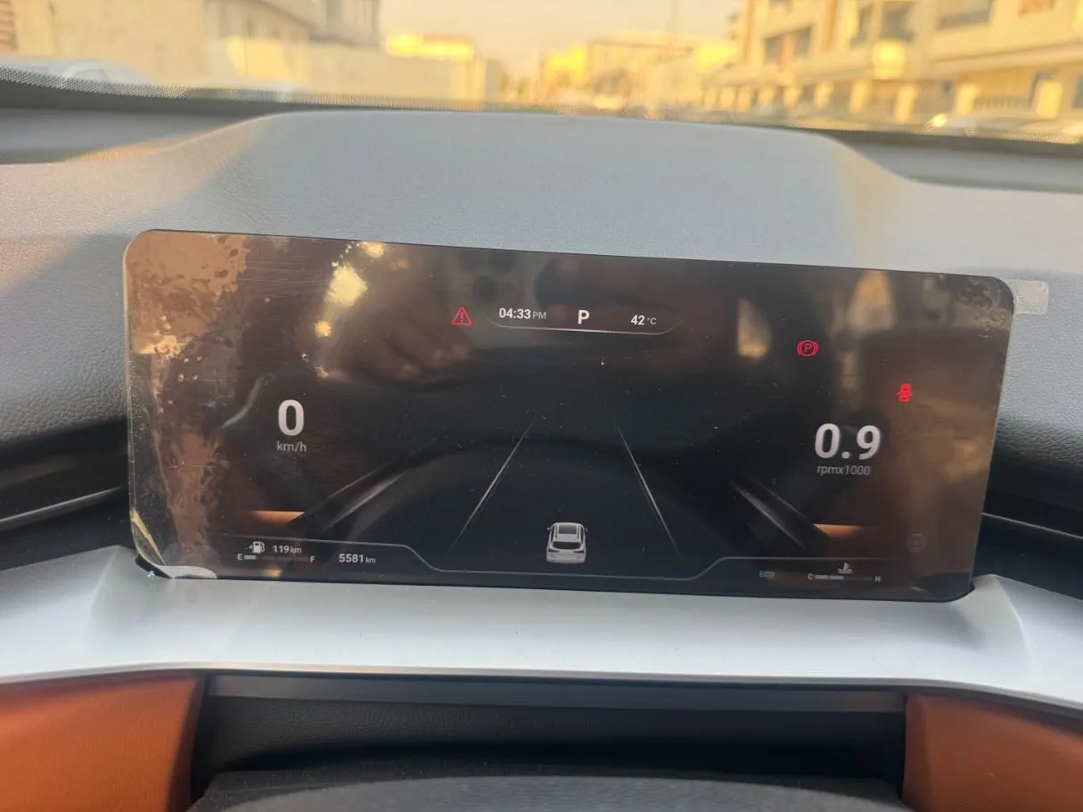 Car image 17