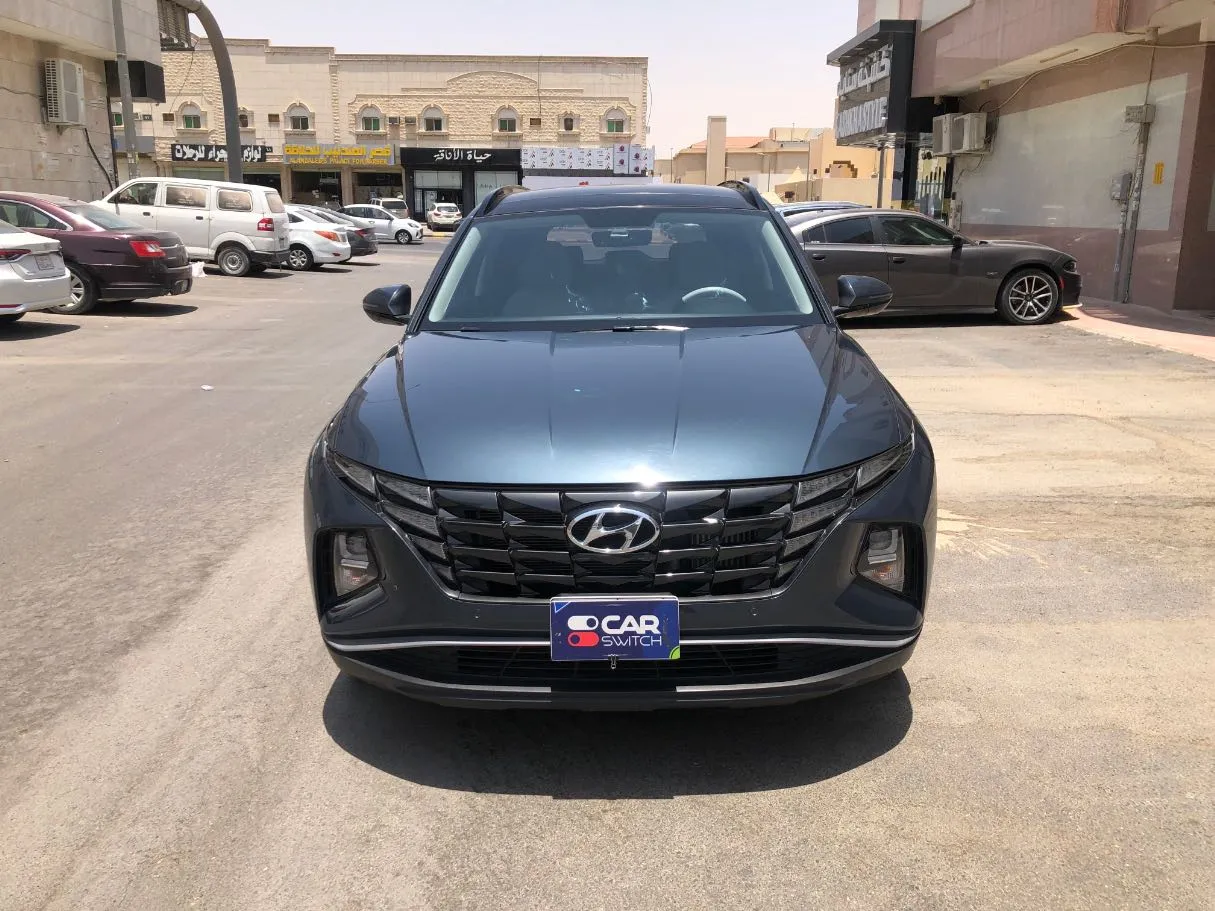 Car image 2