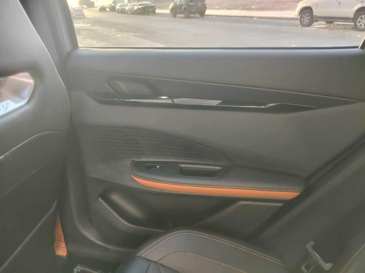 Car image 42